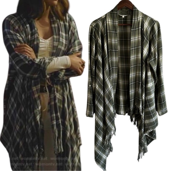 krazy kat Tops - Vintage 90s Plaid Distressed Fringe Flannel Plaid Cardigan Women’s Size Large